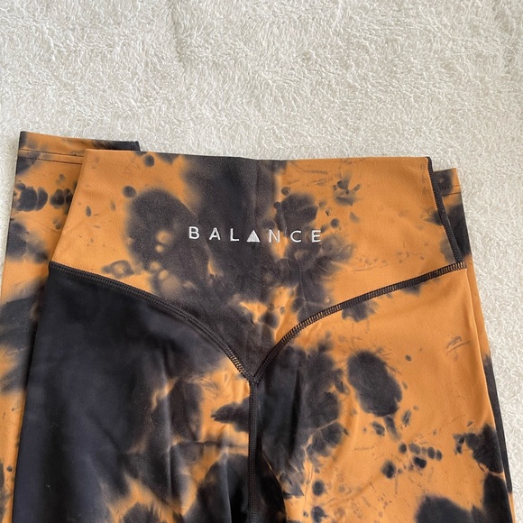 NWOT Balance Athletica Atmos Cloud Pant - Dustdevil - Picture 2 of 6